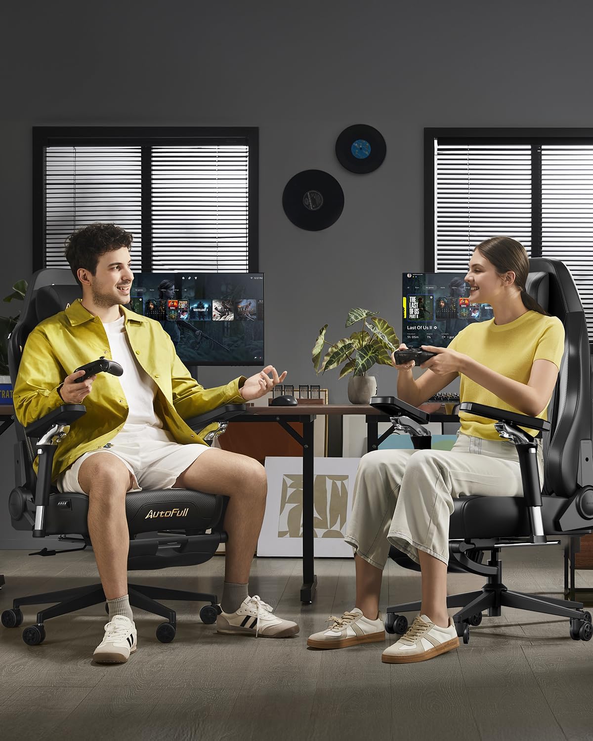 M6 Ultra 2.0 Chaise Gaming, Partenaire Officiel IEM & ESL 2026 - Gaming Chair avec Fonction Massage, Accoudoirs Mécaniques à 720°, Support Lombaire Réglable, Oreiller de Tête Réglable Noir